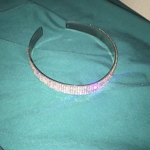 A choker necklace 😍